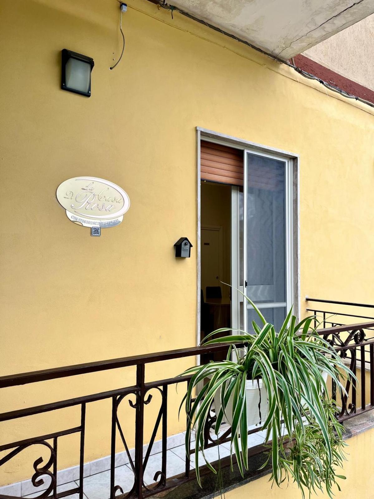La Casa Di Rosa Castellammare di Stabia Exterior foto